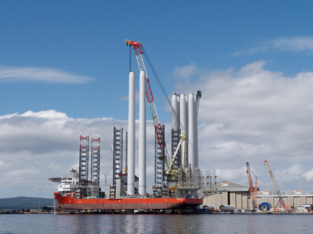 Internet also requires energy. Windturbines under construction in the UK. © Julian Paren (cc-by-sa/2.0) geograph.org.uk/p/7805892 Global Energy facilities at Nigg, taken Sunday, 23 June, 2024