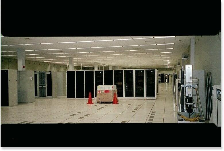 Image of inside a data-center. This is where your data lives. Probably about 1 in 10 people from America who view this photo visited a site that was hosted here at some point. This was originally the Prodigy and later the SBC Yahoo!; and currently one of the ATandT Yahoo! data centers. By smag, licensed under CC BY-NC-SA 2.0.