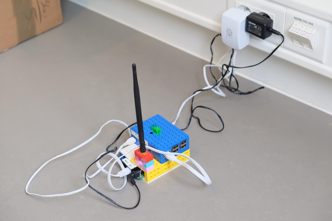 The etherbox- a local server hosting etherpad: a software for collaborative note-takinf (a bit like google docs)